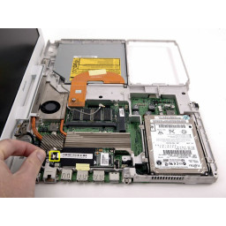 Замена платы RJ-11 для iBook G4 14 